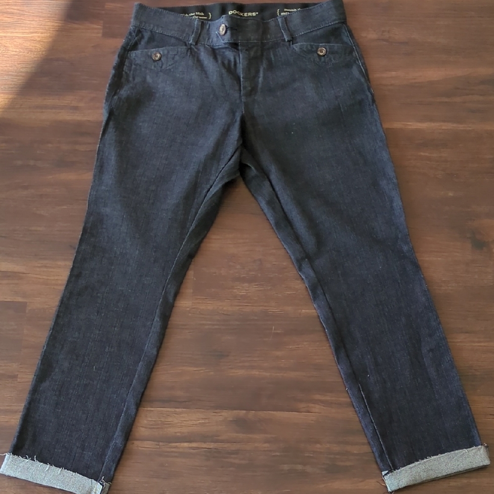 DOCKERS WOMEN'S DENIM CLASSIC FIT STRAIGHT LEG STRETCH DARK BLUE JEANS SIZE 10M.